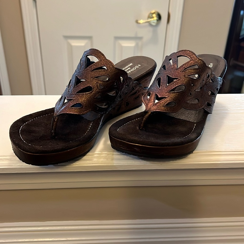 Donald J Pliner Wedge sandals in Bronze/Brown color.  Size 8 1/2 M.